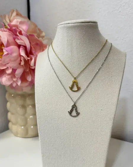 Gargantilla Virgen del Rocío visión lejana