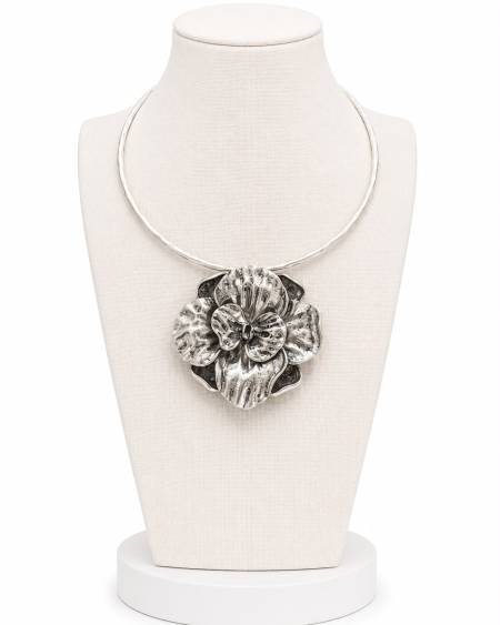 Collar Rígido Flor